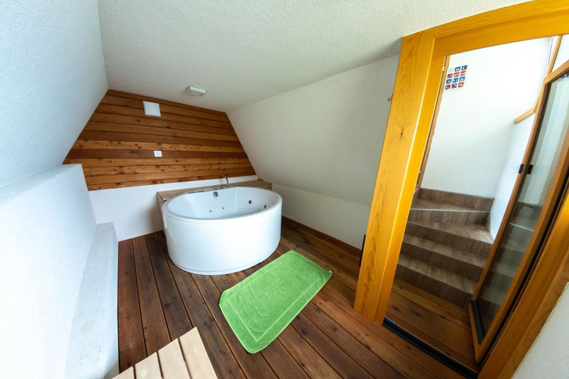 Apartments Beeland Skok Mozirje Chambre photo